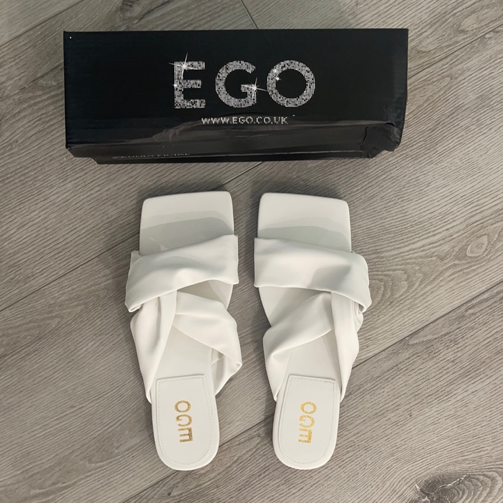 EGO White Leather Faux Sandals NEW